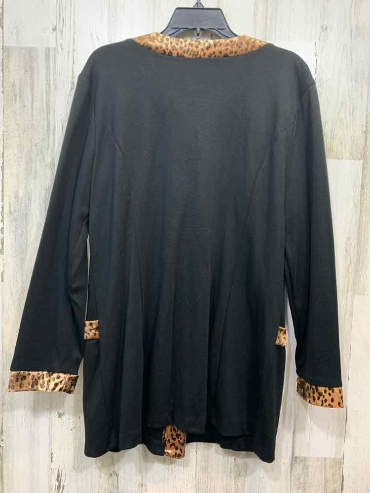 NWT CAROL WIOR Tops Size L BLACK/BROWN CHEETAH BUTTON UP TOP/LONG SLEEVE BUTTON