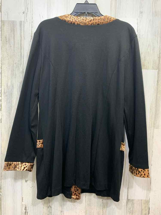 NWT CAROL WIOR Tops Size L BLACK/BROWN CHEETAH BUTTON UP TOP/LONG SLEEVE BUTTON