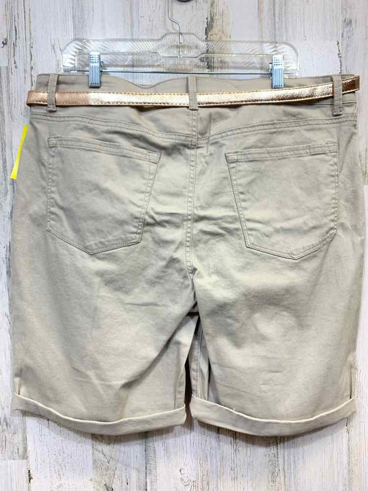 NWT Size 18 RIDERS Tan Solid BERMUDA Shorts