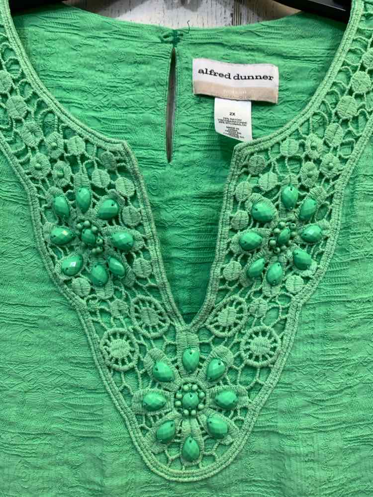 PRE-OWNED ALFRED DUNNER PLUS SIZES Size 2X Green 3/4 SLEEVE Blouse