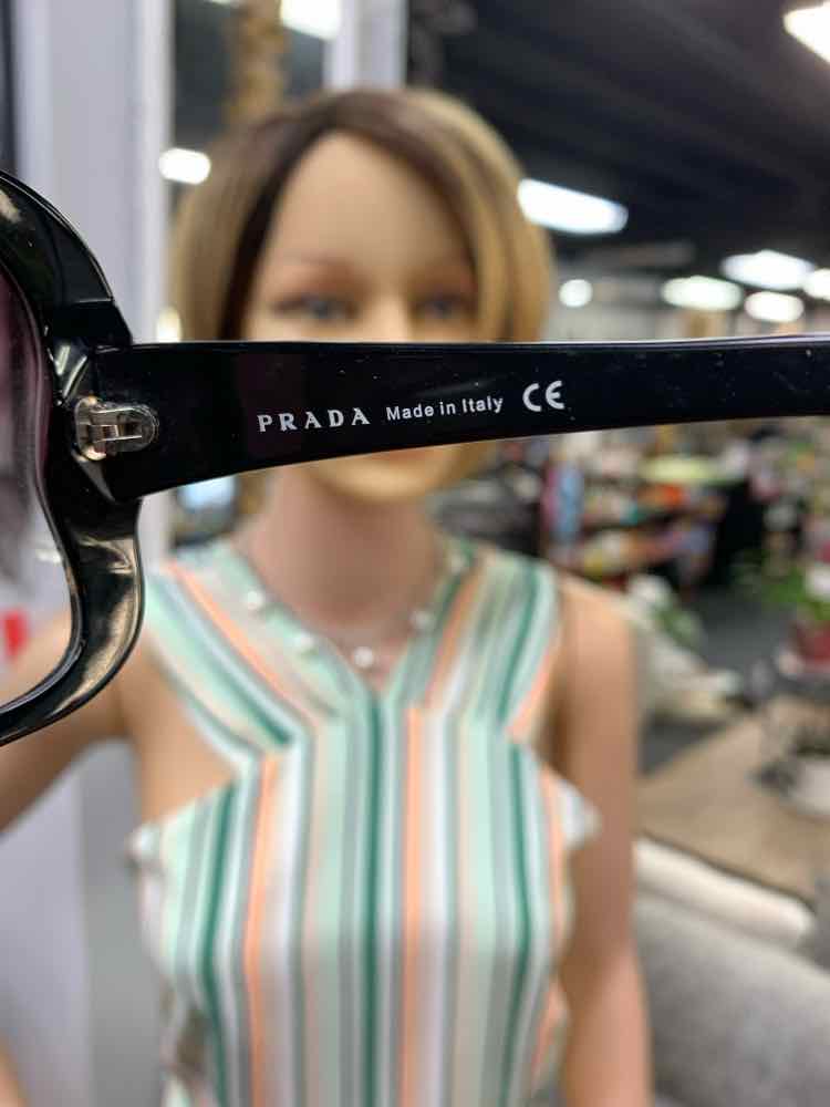 PRADA Sunglasses/BLACK WIDE FRAME "BUTTERFLY" PRADA SUNGLASSES