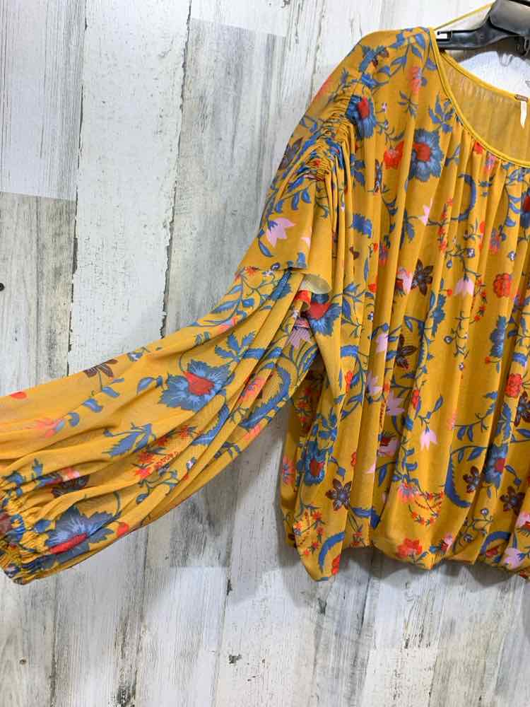 PRE-OWNED FREE PEOPLE Tops Size L Mustard Floral RUCHED LONG SLEEVE TOP