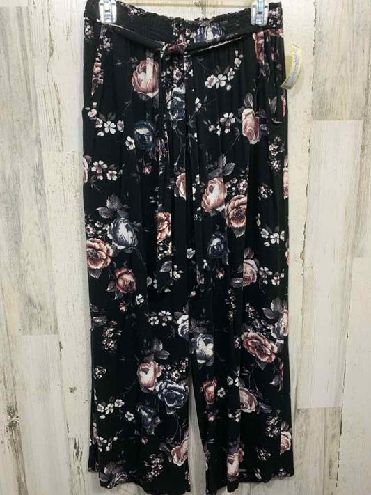 PRE-OWNED Size M LULAROE BOTTOMS WHT/BLK/PNK Floral WIDE LEG Pants
