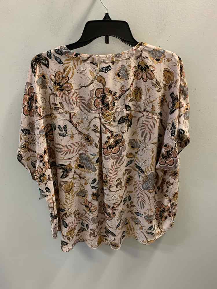 MAURICES PLUS SIZES Size 2X LT BROWN Floral TOP