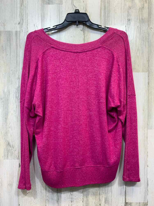 BUFFALO Tops Size XL FUCHSIA SWEATER Sweater