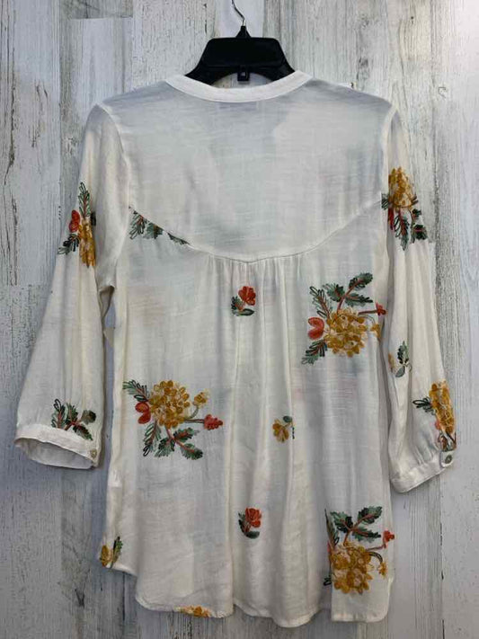 FIGUEROA & FLOWER Tops Size M CRM/YEL/ORG/GRN Floral PEPLUM TOP