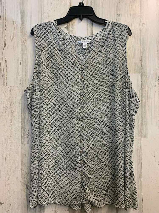 PRE-OWNED CROFT & BARROW PLUS SIZES Size 2X BLACK/GRN Checkered SLEEVELESS TOP/B