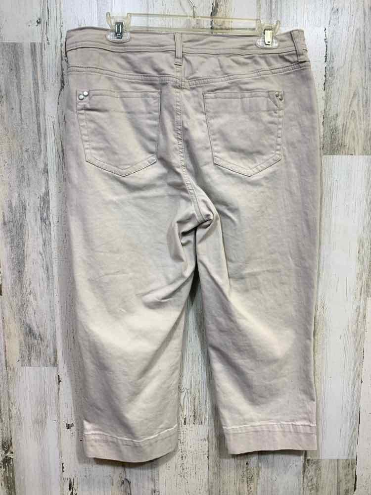 PRE-OWNED Size 10 BANDOLINO/MID-RISE FIVE-POCKET MANDIE CAPRI PANT