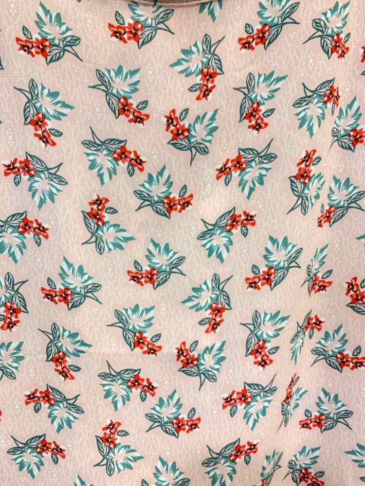 PRE-OWNED LOFT ANN TAYLOR Tops Size M PCH/GRN/RED Floral Blouse/RUFFLED CAP SLEE