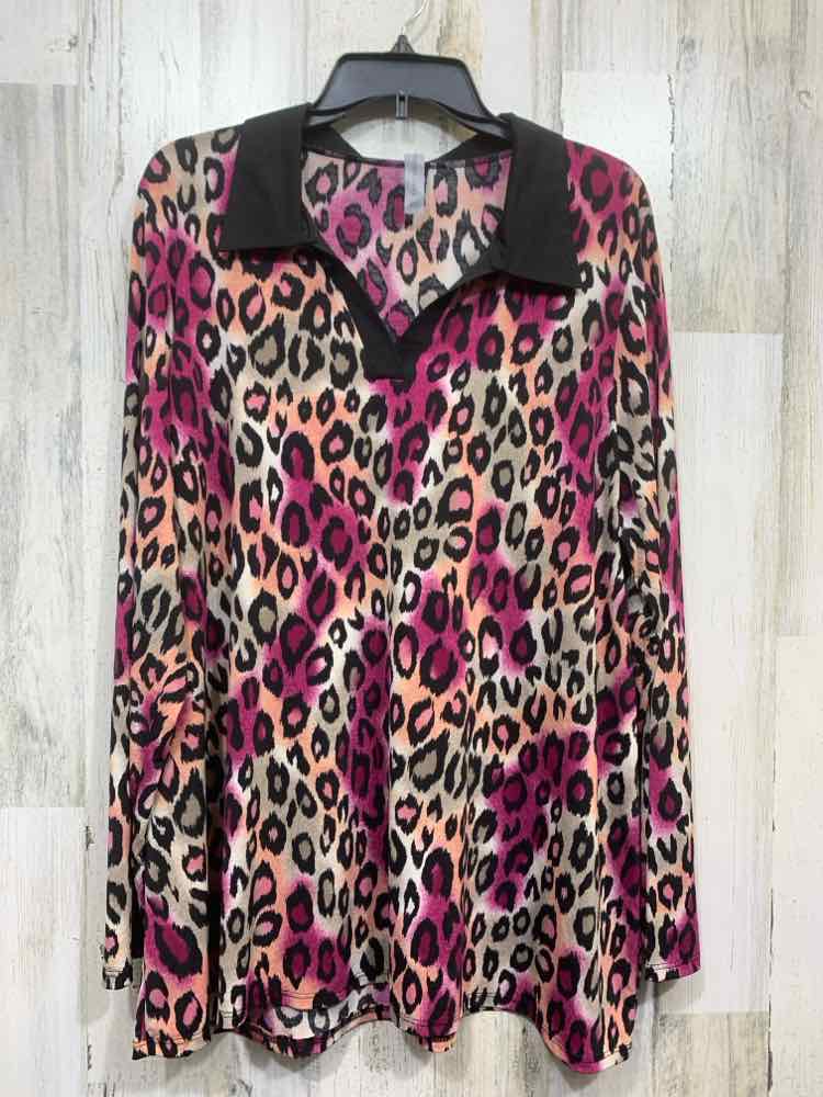 PRE-OWNED HONEYME CURVY/BLACK/PURPLE LEOPARD COLLARED TOP