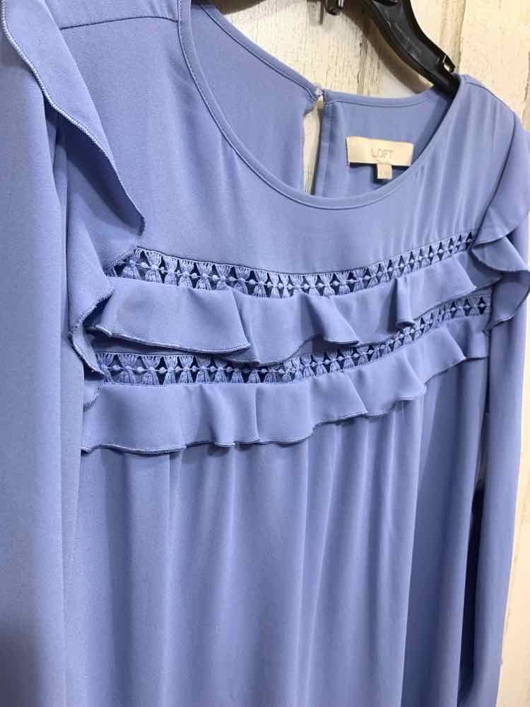 PRE-OWNED LOFT Size M  Blue SCOOP NECK Solid LONG SLEEVE RUFFLES ON BUST BLOUSE