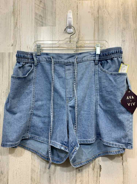 NWT Size 18 AVA&VIV LIGHT BLU Solid Shorts/STRETCH WAIST