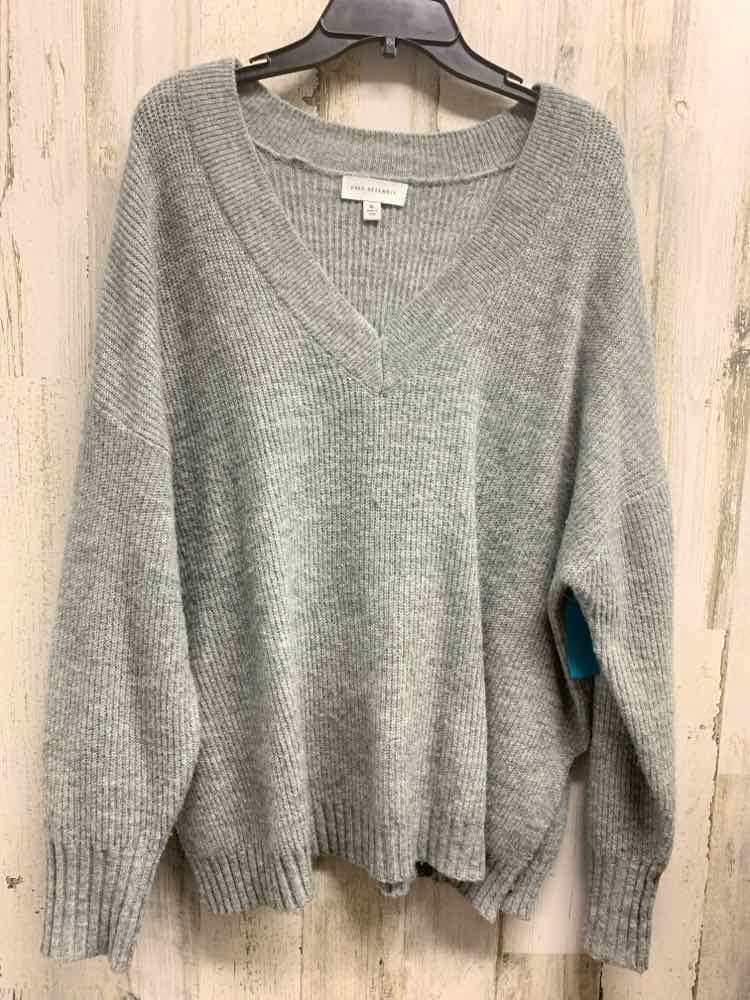 FREE ASSEMBLY Tops Size XL Gray SWEATER Sweater