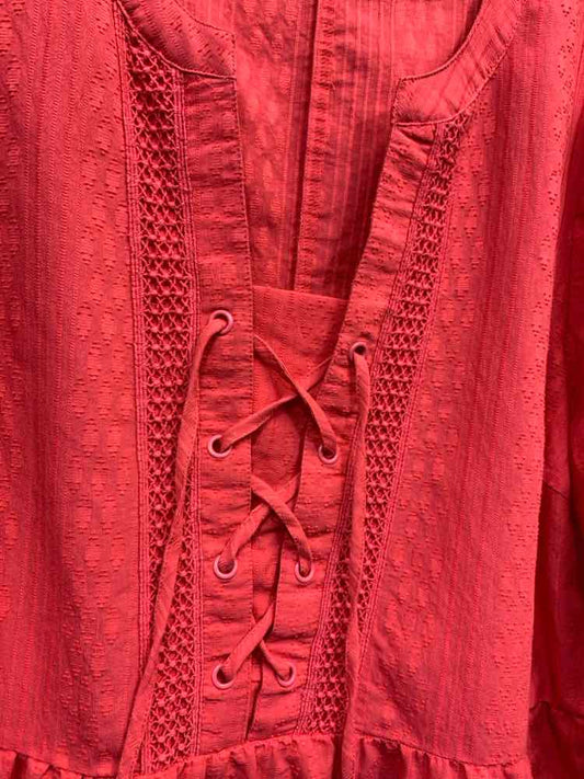 PRE-OWNED LANE BRYANT PLUS SIZES Size 16 CORAL TEXTURED LACE UP BIB Blouse
