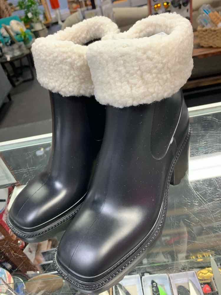 NWT INC SHOES Shoe Size 7 Black Rubber KNEE HIGH RAIN BOOTS W/FAUX FUR TOP