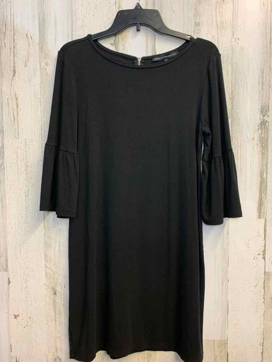WHITE/BLACK MARKET Dresses and Skirts Size M Black FLARE SLEEVE Dress