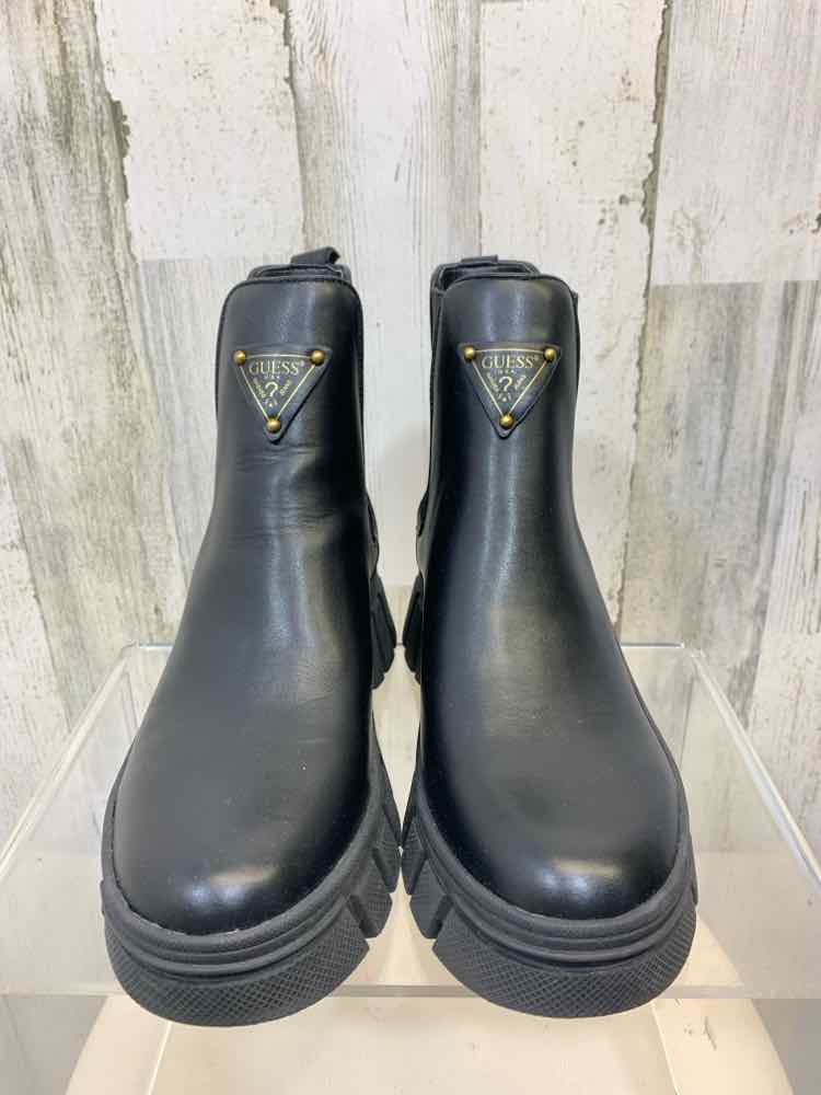 NWT GUESS SHOES Shoe Size 7.5 Black Boots HESTIA ELASTIC SIDES