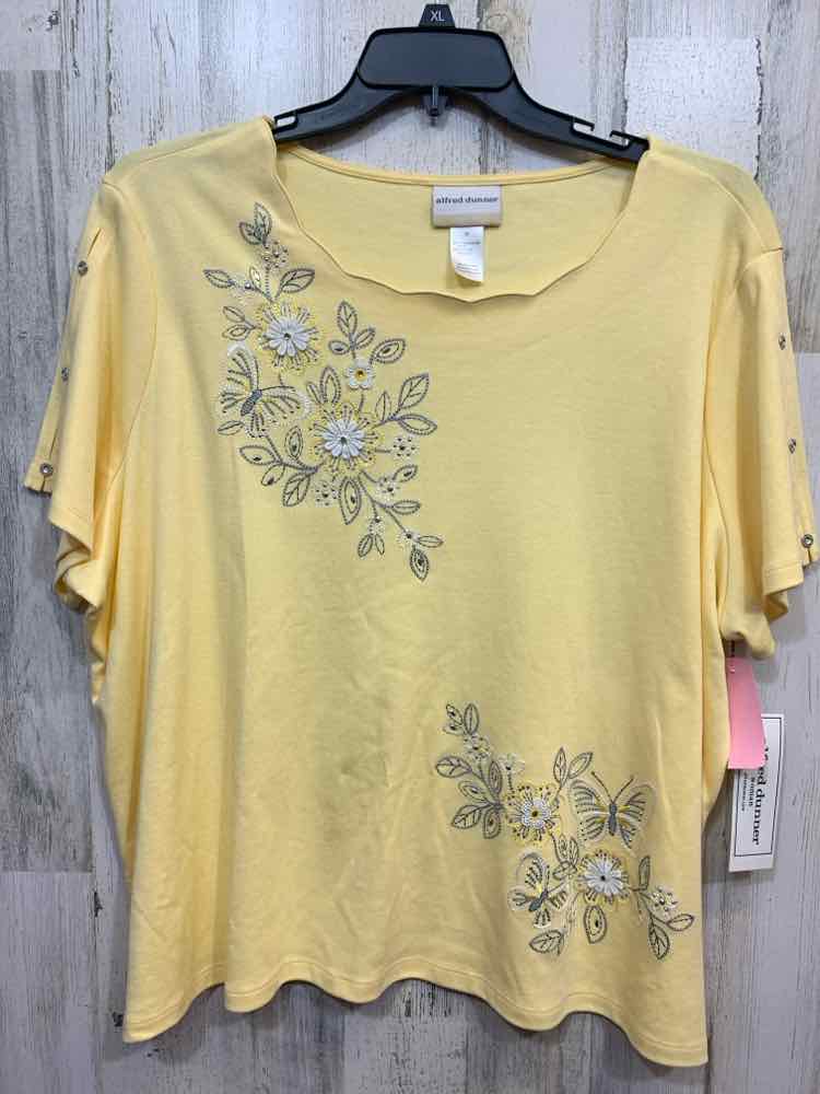 NWT ALFRED DUNNER PLUS SIZES Size 3X PASTEL YELLOW Floral SHORT SLEEVES Shirt/YE