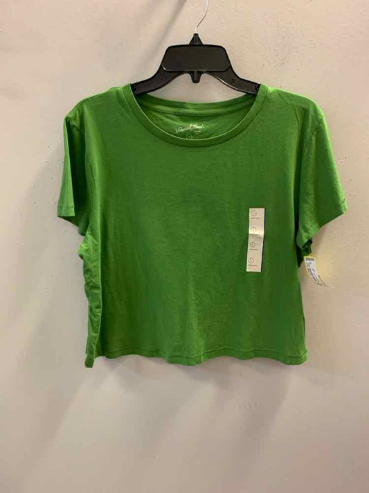 NWT UNIVERSAL THREADS Tops Size L PEA GREEN CROP TOP TOP