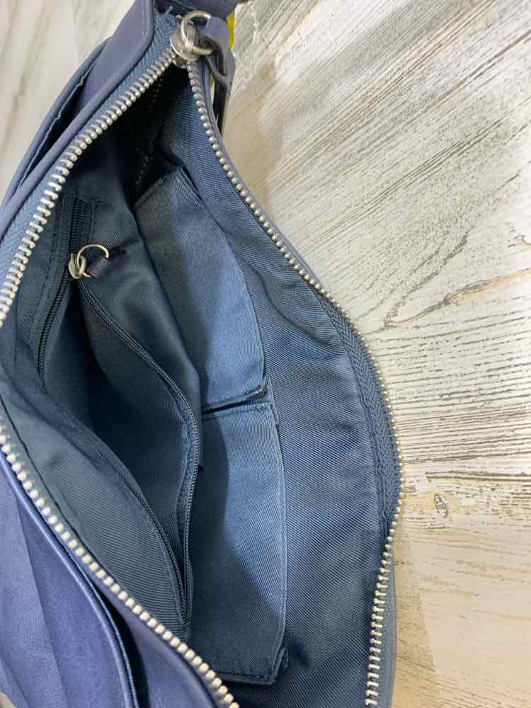 PRE-OWNED INC Blue Handbag/CROSS BODY