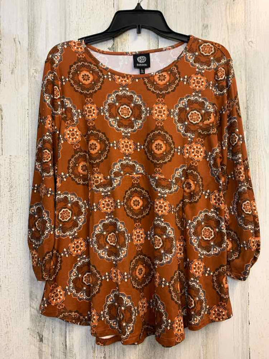 BOBEAU Tops Size L BURNT ORANGE MEDALION 3/4 LENGTH TOP