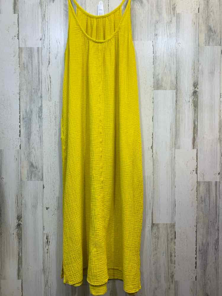 PRE-OWNED UNIVERSAL THREADS Dresses and Skirts Size XXL Yellow Solid MAXI Dress/