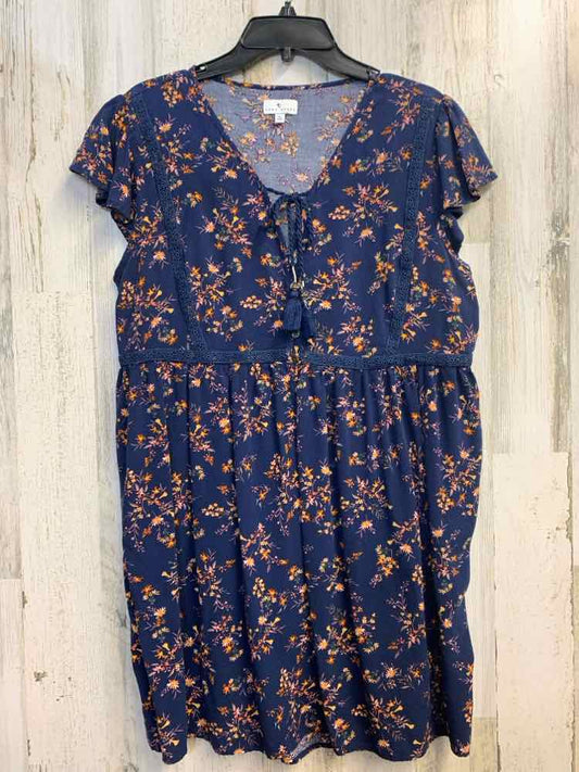 PRE-OWNED TRUE CRAFT Dresses and Skirts Size XL Navy Floral CAP SLEEVE Dress