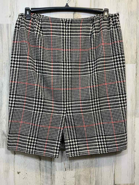 PRE-OWNED TALBOTS PLUS SIZES Size 1X BLK/WHT/RED Houndstooth PENCIL Skirt