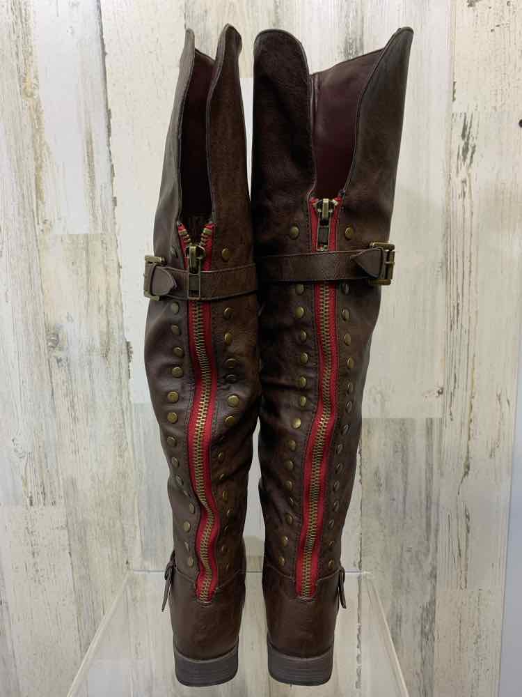 NWT JOURNEE COLLECTION SHOES Shoe Size 6 DARK BRN STUDDED W/BUCKLE Boots