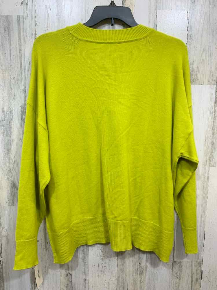 NWT ON 34TH Size XL Tops Lime Green V-NECK LONG SLEEVES SWEATER