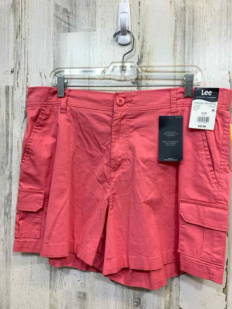 NWT Size 16 LEE Shorts/MID RISE LOVAT