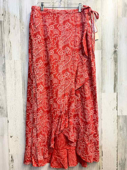 NWT UNIVERSAL THREADS Dresses and Skirts Size M Red Paisley LONG Skirt