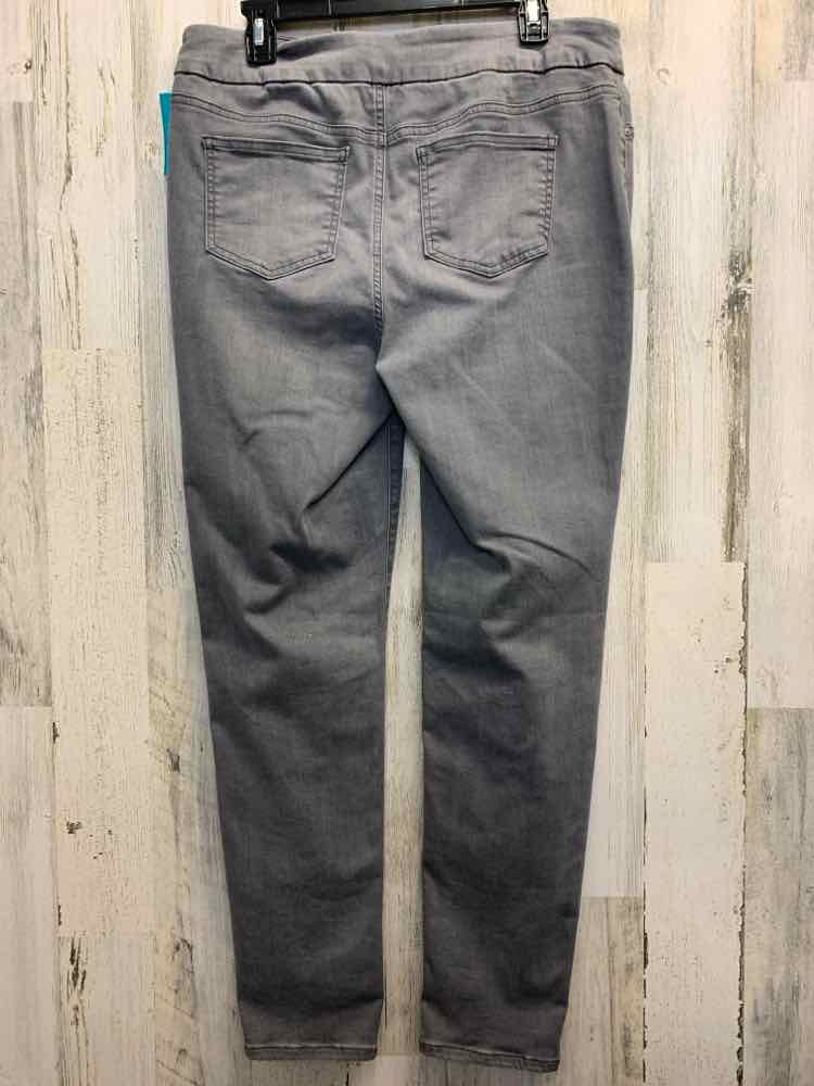 PRE-OWNED Size 10 CHICOS BOTTOMS Gray Solid JEANS Jeans/GRAY WASHED DENIM JEANS.