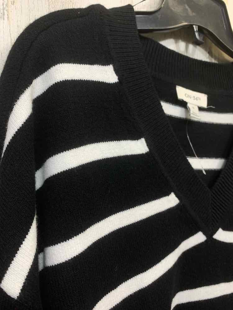 NWOT ON 34TH Size M Tops BLK/WHT RIB KNIT LONG SLEEVE SWEATER