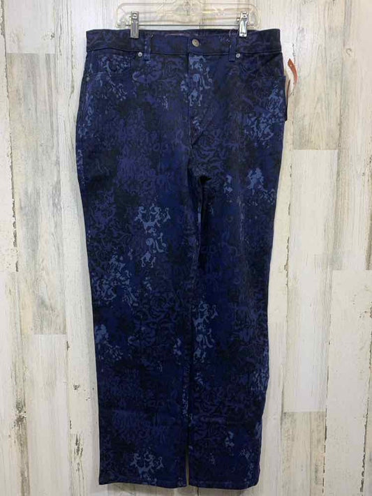 NWT Size 12 GLORIA VANDERBILT BOTTOMS SHADES OF BLUE Paisley STRAIGHT Jeans/SHAD