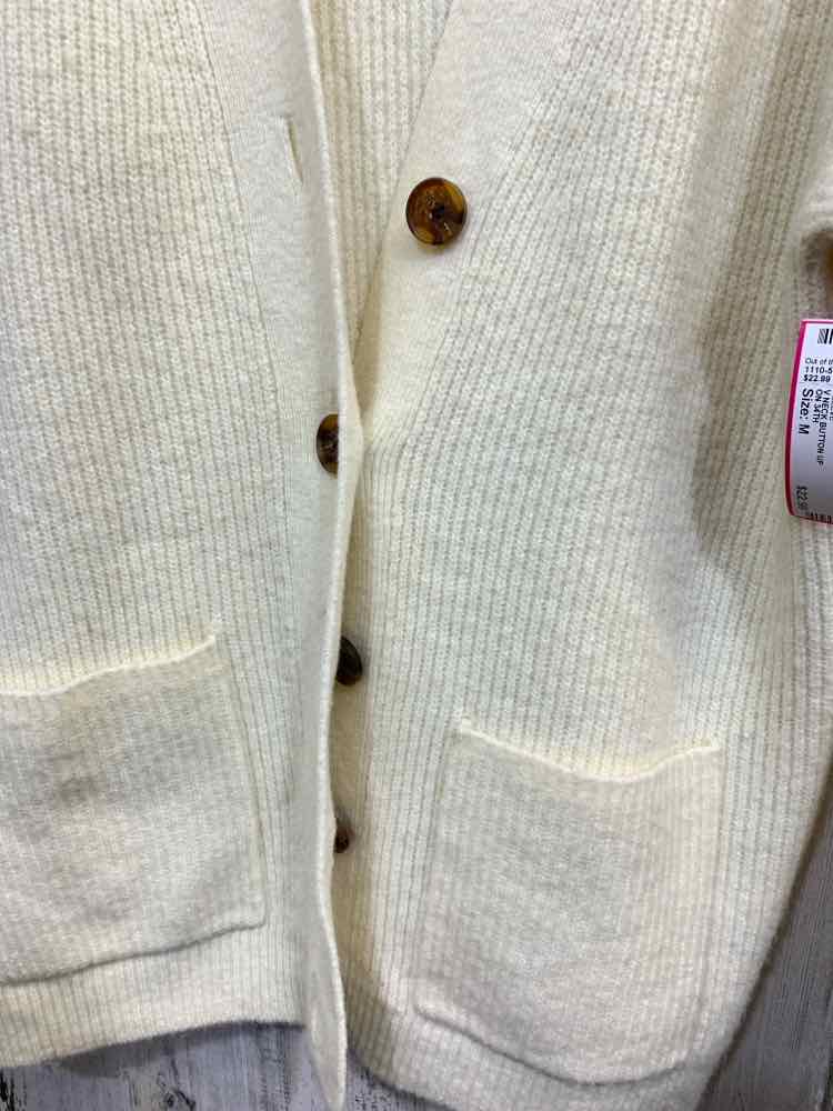 NWT ON 34TH Size M Tops Cream RIB KNIT LONG SLEEVE/V NECK BUTTON UP CARDIGAN