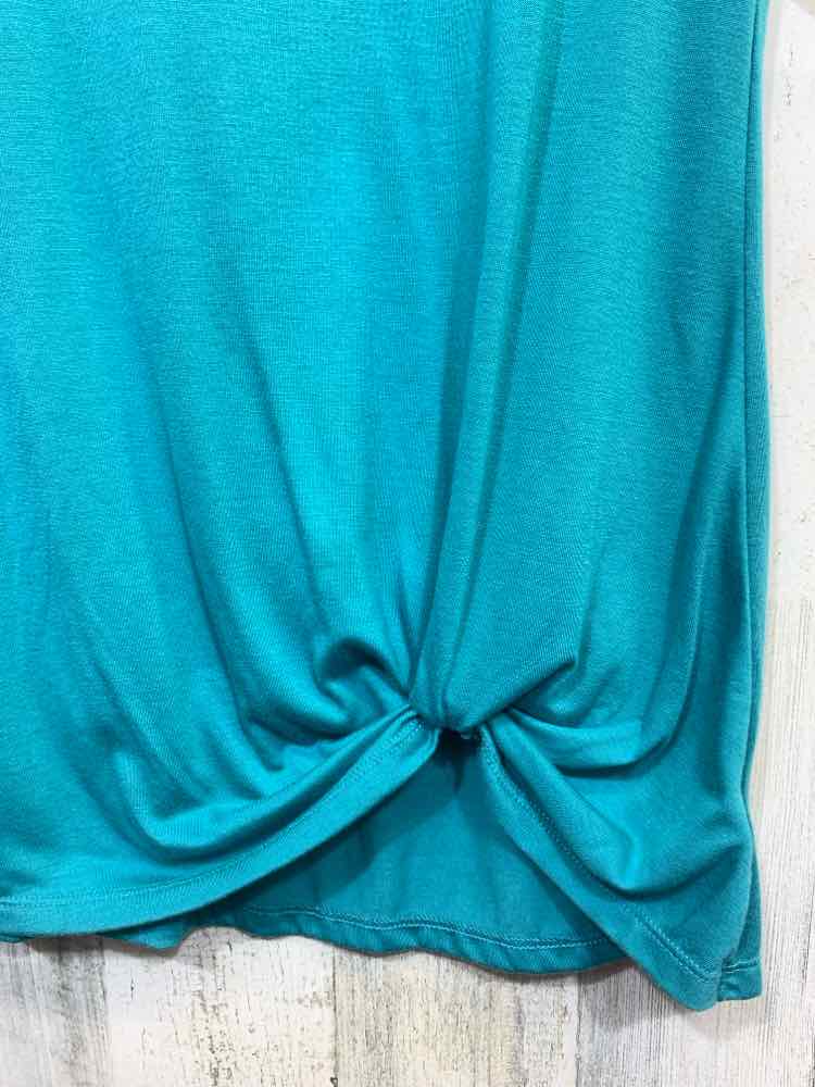 PRE-OWNED OLD NAVY ACTIVE/SMOOTH PERFORMANCE KNIT FRONT TWIST HEM SHORT-SLEEVE A
