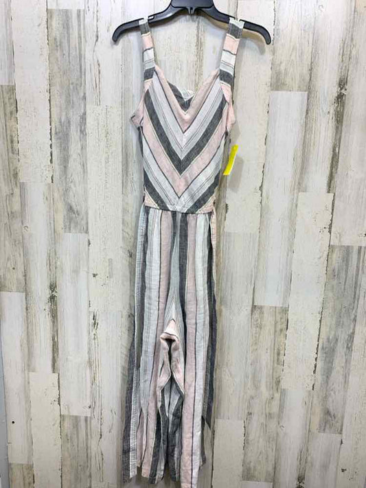 PRE-OWNED Size L VINCE CAMUTO ROMPER Dresses and Skirts PNK/BLU CHEVRON Romper/L