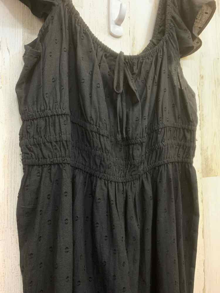 NWT Size 1X AND NOW THIS PLUS SIZES Black SWISS DOT SLEEVELESS/RUFFLE STR JUMPER