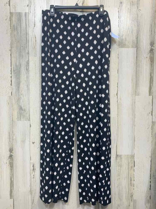 PRE-OWNED Size 2 CHICOS BOTTOMS BLACK/WHITE DOTS STRAIGHT Pants/BLACK/WHITE STRE