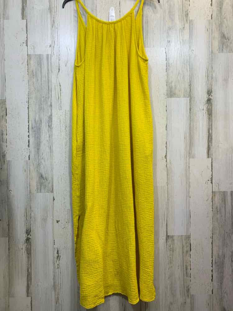 PRE-OWNED UNIVERSAL THREADS Dresses and Skirts Size XXL Yellow Solid MAXI Dress/
