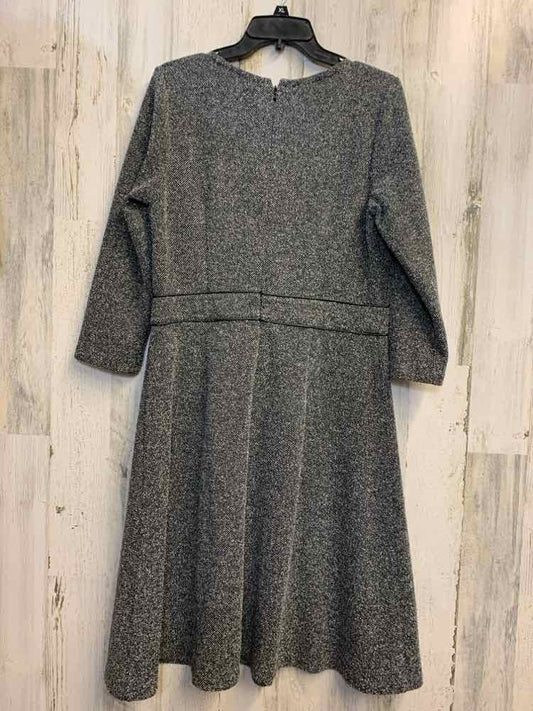 PRE-OWNED TALBOTS Dresses and Skirts Size 10 BLACK/WHITE TWEED A-LINE Dress/BLAC