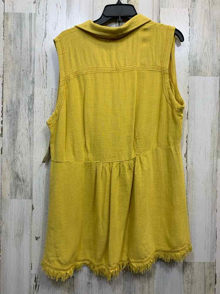 NWT UMGEE Tops Size L Yellow SLEEVELESS Blouse