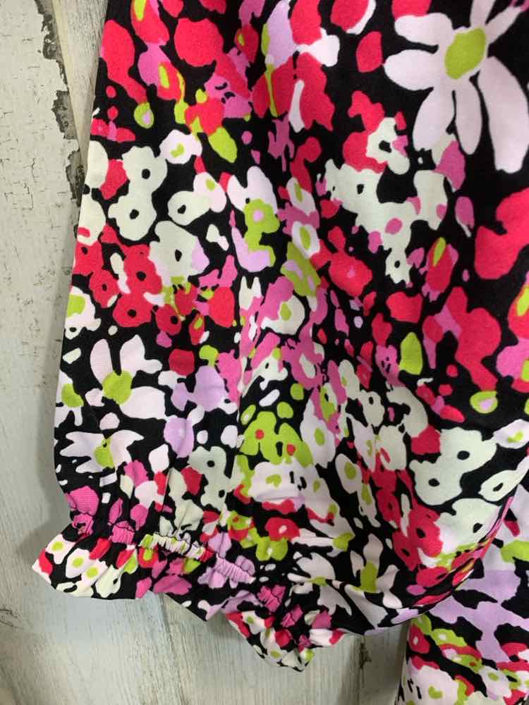NWT MICHELLE MCDOWELL Tops Size XL RED/BLK/GRN Floral 3/4 SLEEVE Shirt