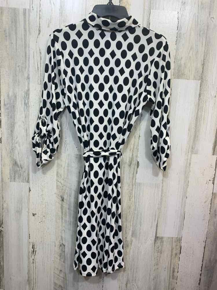 PRE-OWNED NY COLLECTION Dresses and Skirts Size S BLACK/WHITE Polka Dot Dress/WH