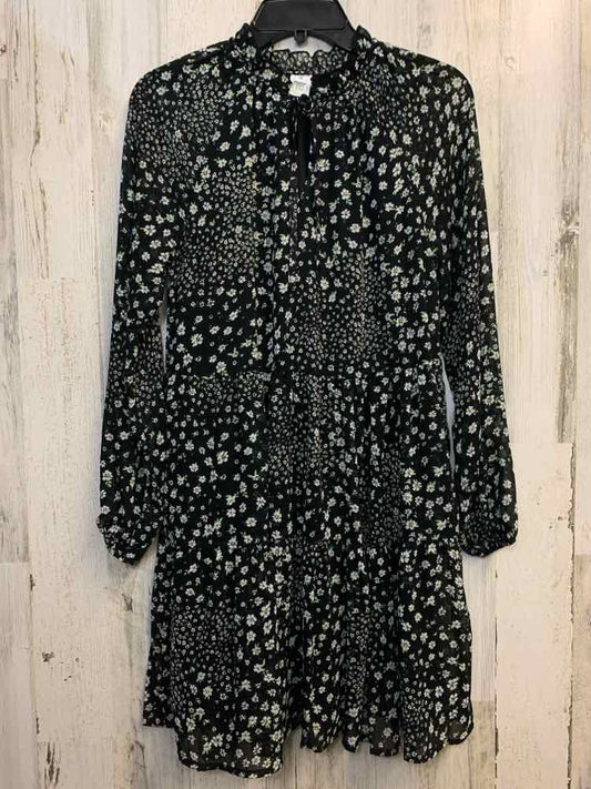 THIS & THAT Dresses and Skirts Size S BLK/WHT/YEL DAISIES LONG SLEEVES Dress