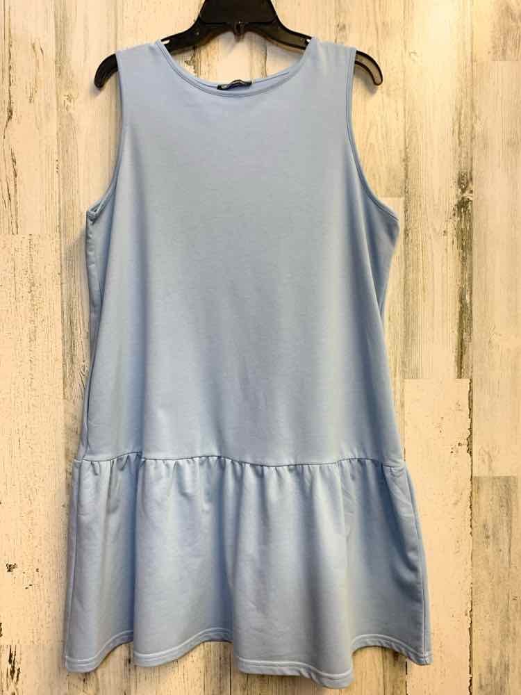 PRE-OWNED PRETTY GARDEN Dresses and Skirts Size L LIGHT BLUE SLEEVELESS Dress