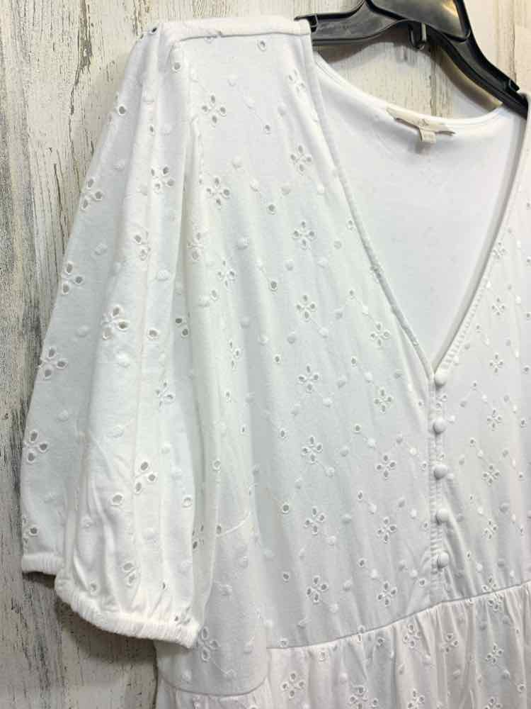 PRE-OWNED LOFT Dresses and Skirts Size 1X White Eyelet TIERED Dress/WHITE FLORAL