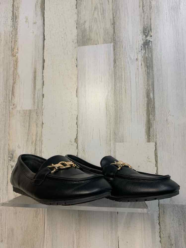 PRE-OWNED CVISTPIEO SHOES 10W BLK Shoes/LOAFERS W/GOLD ACCENT