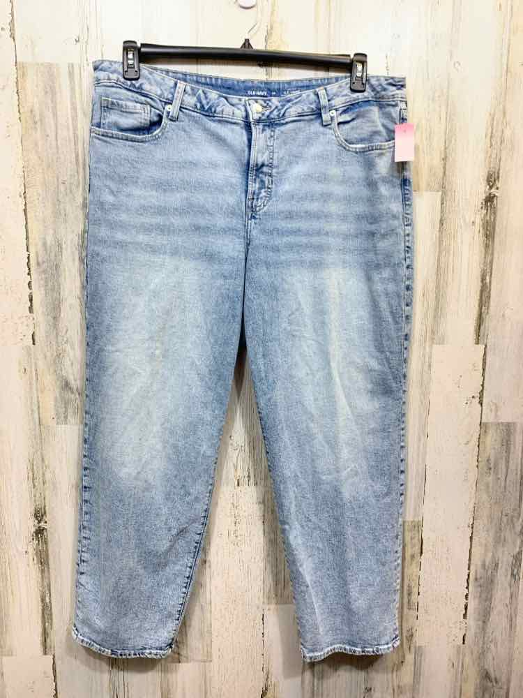PRE-OWNED Size 20 OLD NAVY PLUS SIZES WASHED BLUE Jeans